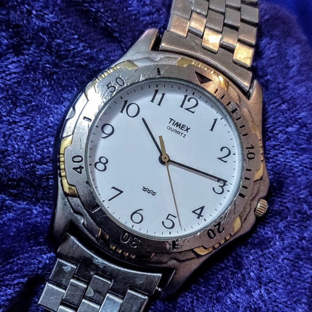 Timex vintage quartz classic men's watch